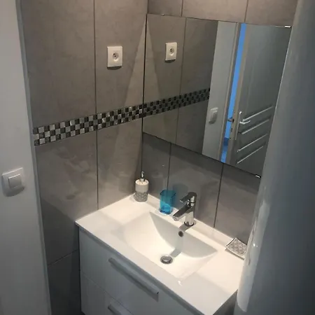 Apartman Petite Maison Calme